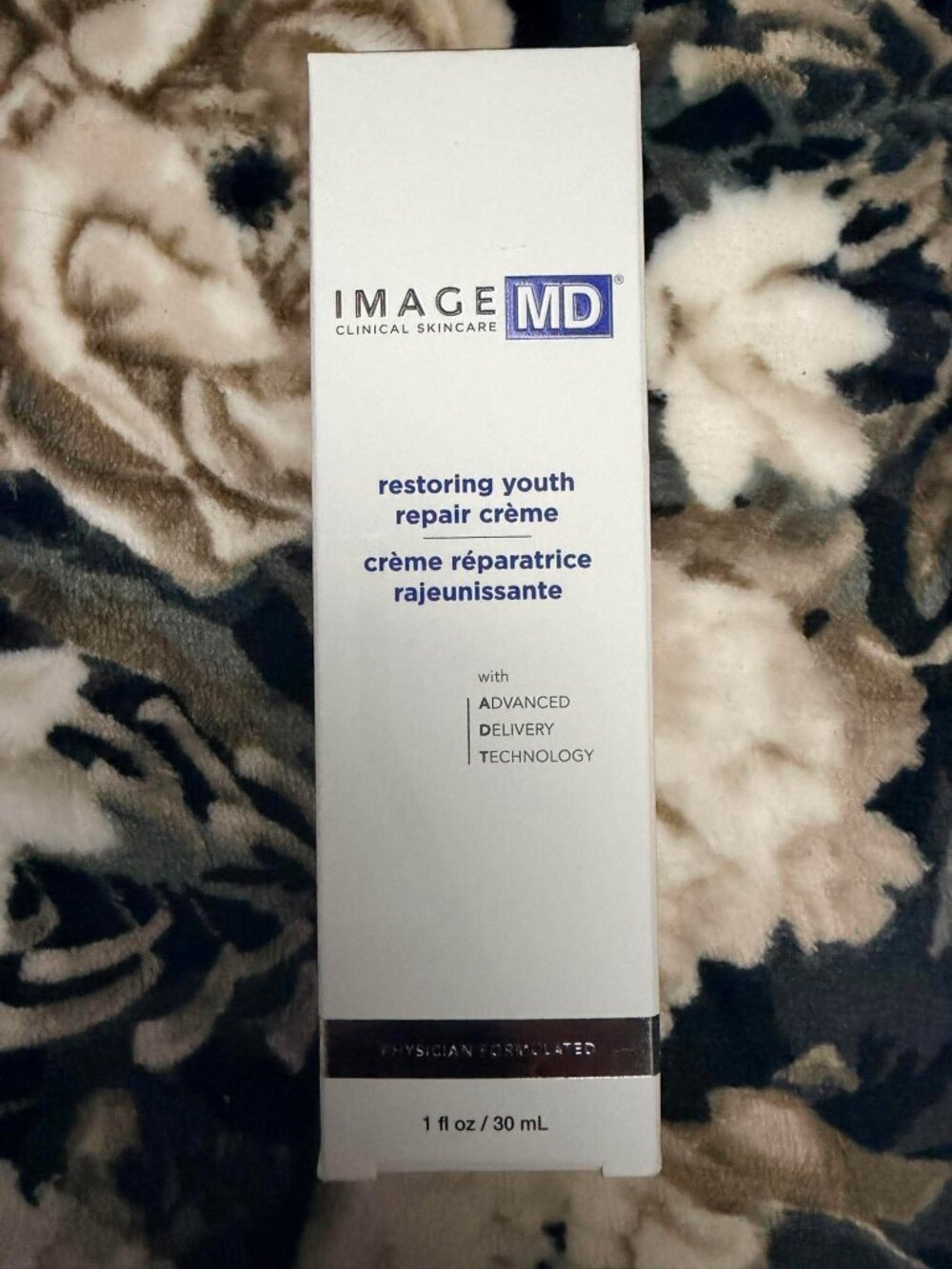 IMAGE MD CLINICAL SKINCARE Restoring Youth Repair Creme - Picture 1 of 5